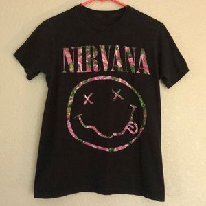 NIRVANA FLORAL GRAPHIC T-SHIRT